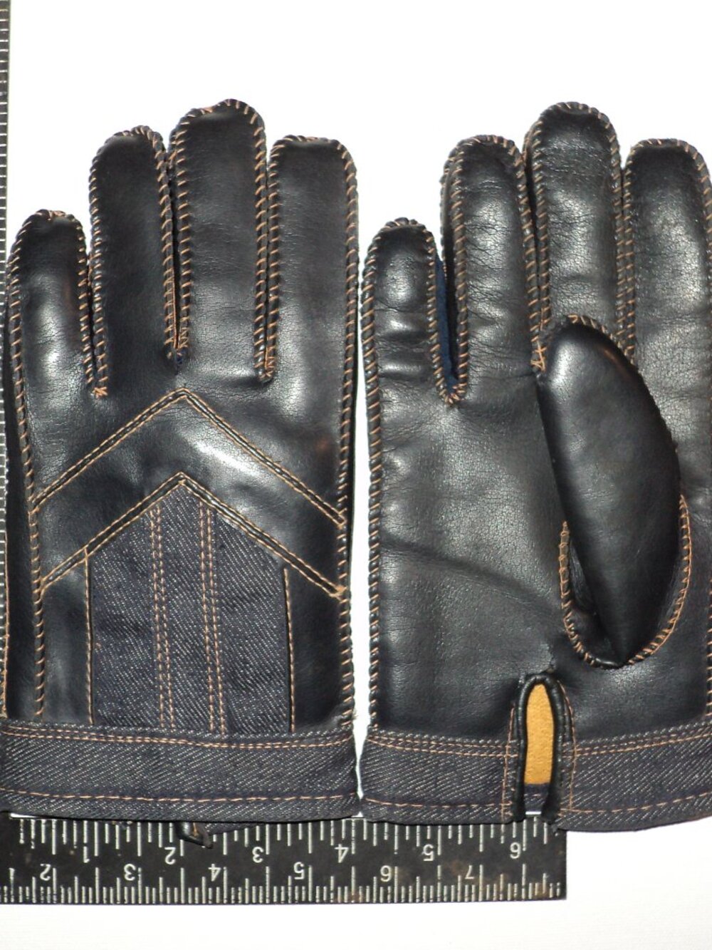 Vintage Wells Lamont Corporation Black Gloves